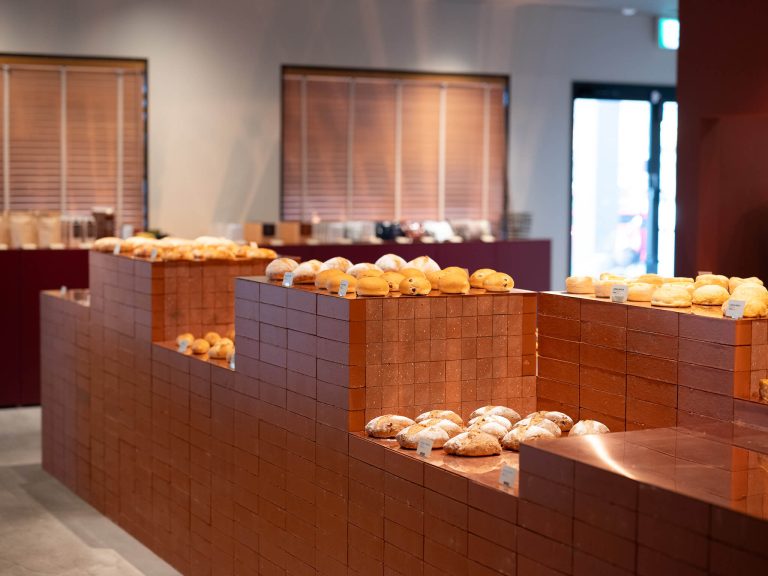 ロクメイベイクス誕生。2025年5月8日、グランドオープン。