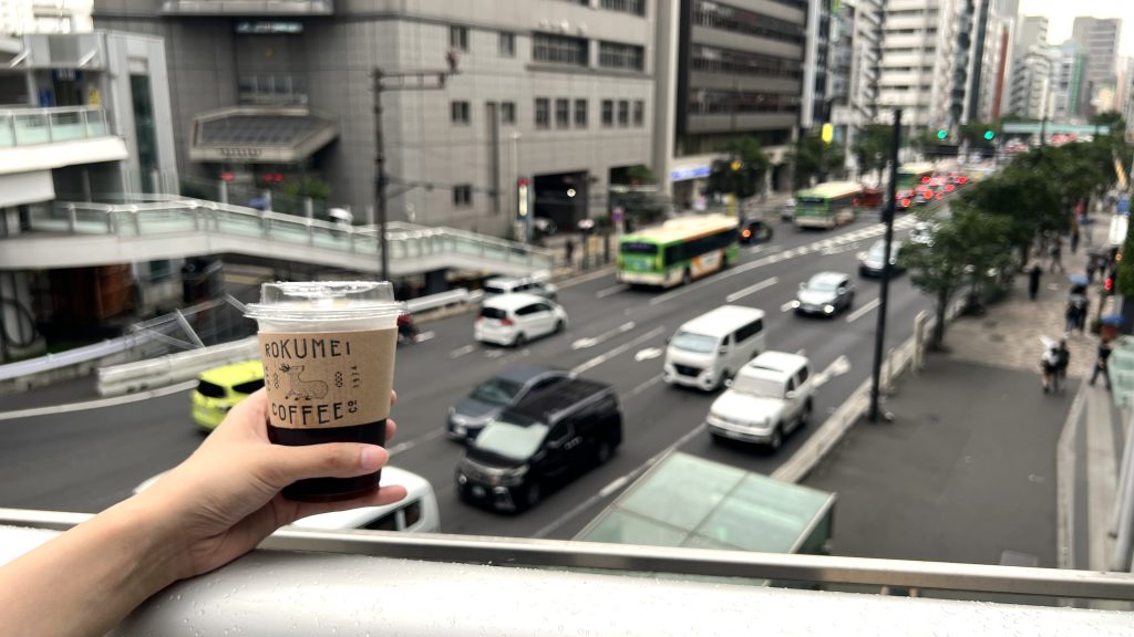 テイクアウトカップと渋谷の街